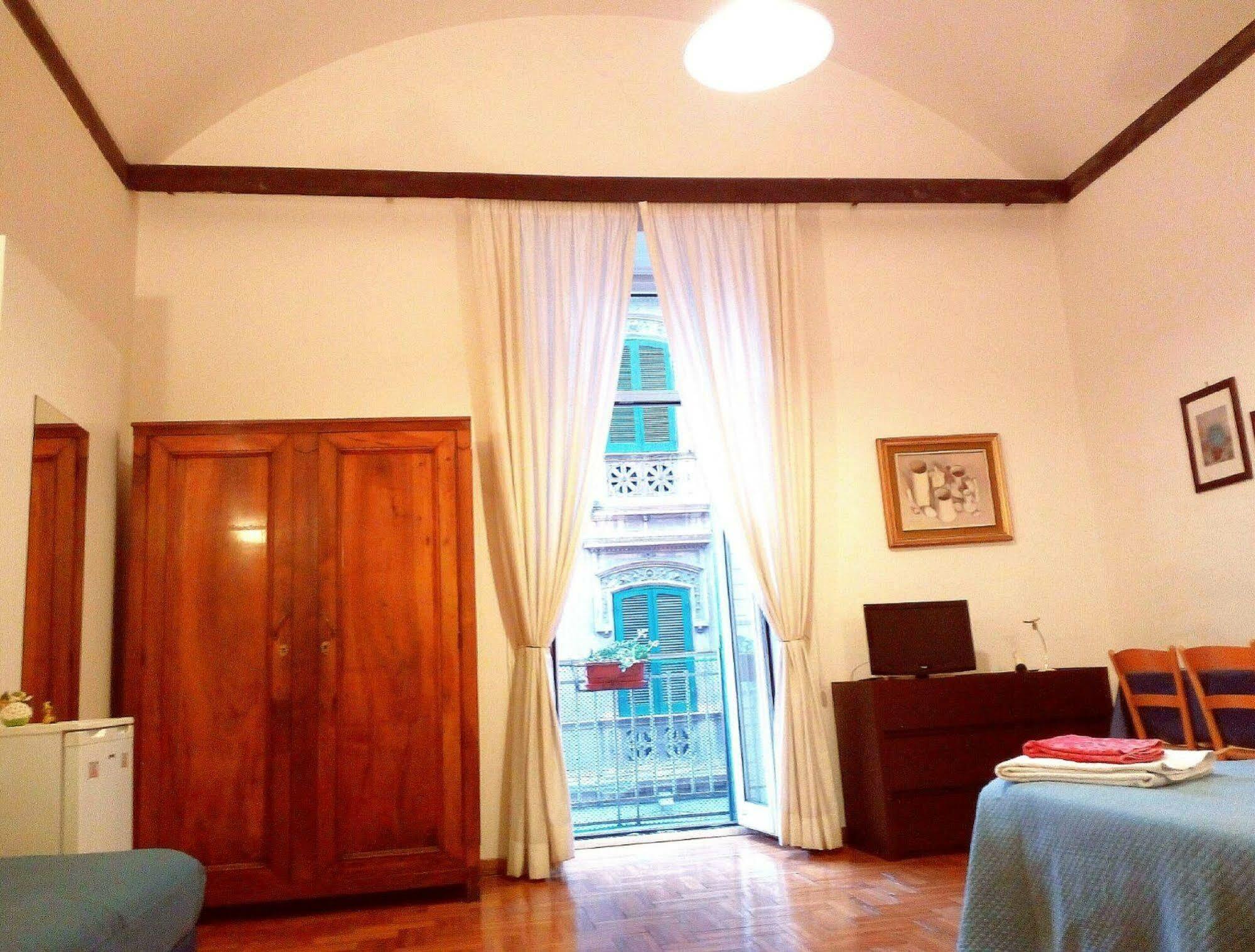 B&B Amedeo Napoli Dış mekan fotoğraf